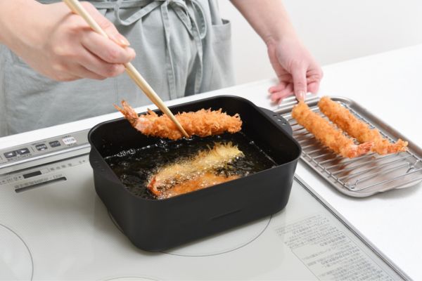天ぷら鍋角型 ワイド アミ･フタ付